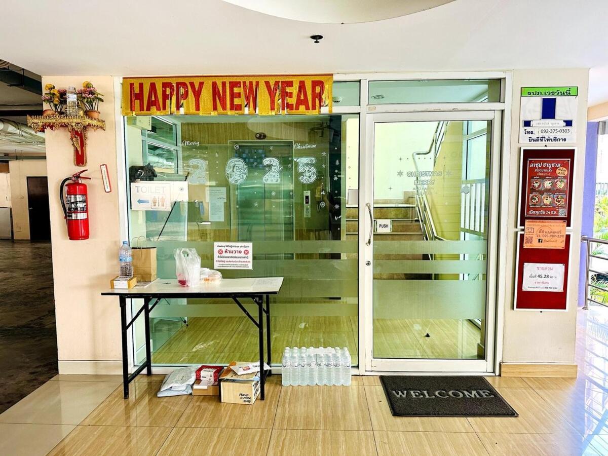 Ban Rong Khoei Wisdom Burg Bangsaen, Pool, Gym 아파트 호텔 외부 사진